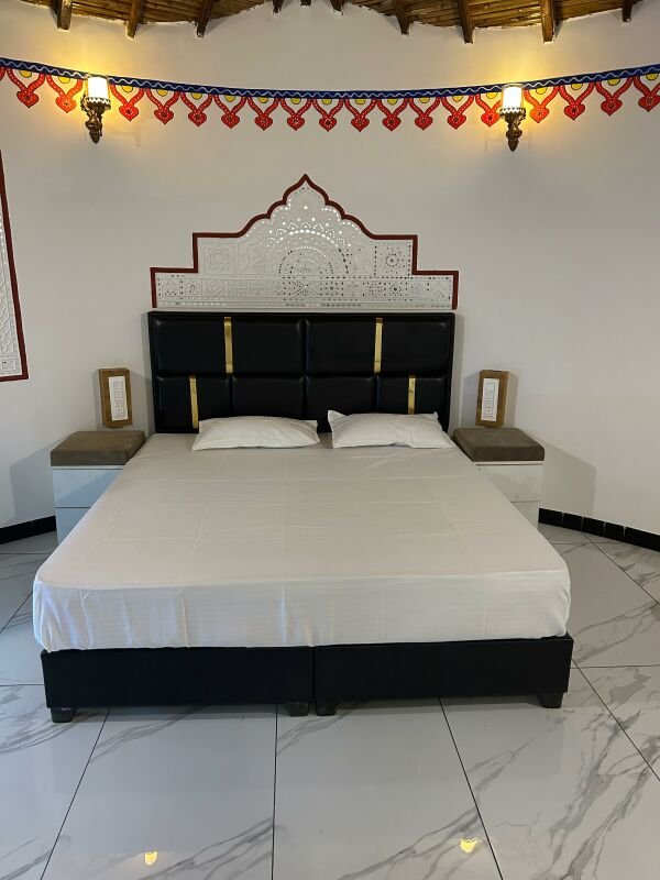 Rajwadi Bhunga Homestay in Dholavira - Dholavira Desert Homestay